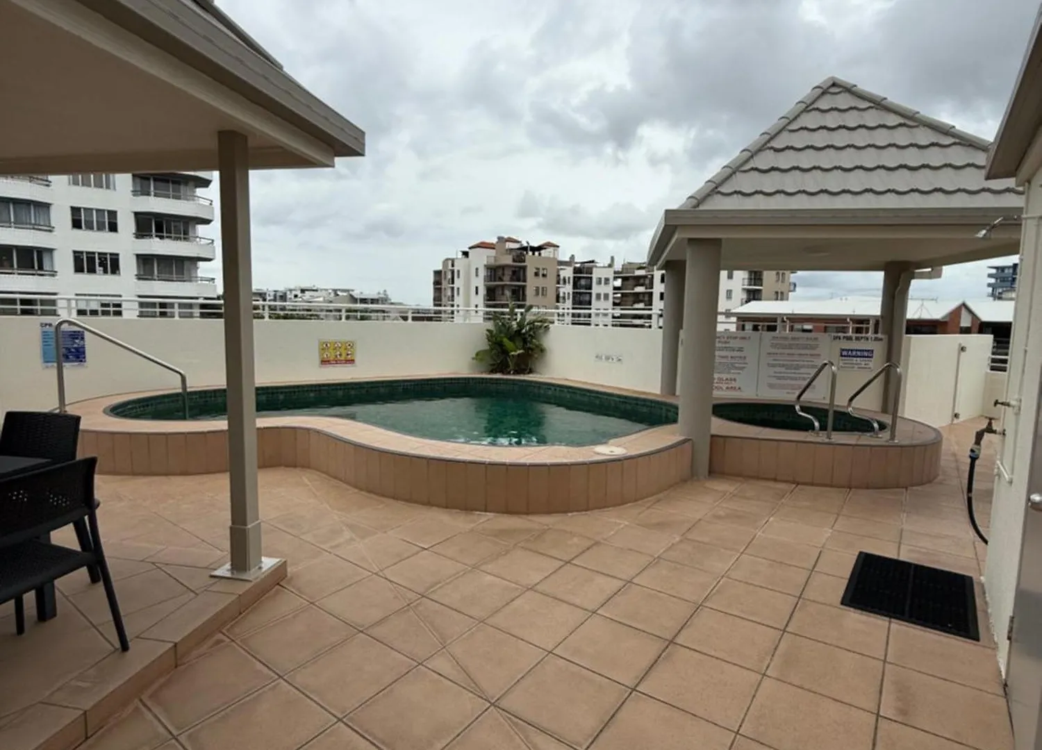 מולולאבה Superior One-Bedroom Penthouse With Ocean Views & Exclusive Rooftop דירה